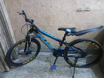 PLUS MOUNTAIN BIKE – DISK BRAKES, FRONT SUSPENSION – ALMOST NEW