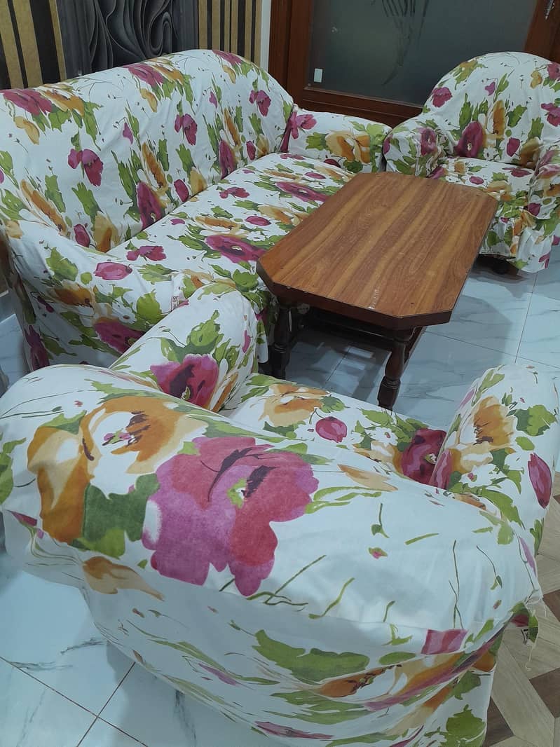 5 piece sofas set with free sofas cover 0