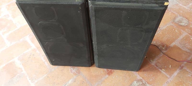 Devon sound system speaker 1