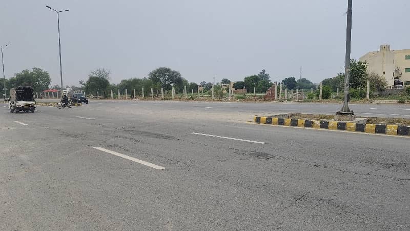 10 Marla Plot Include Development Charges On 2 Years Easy Installments 7