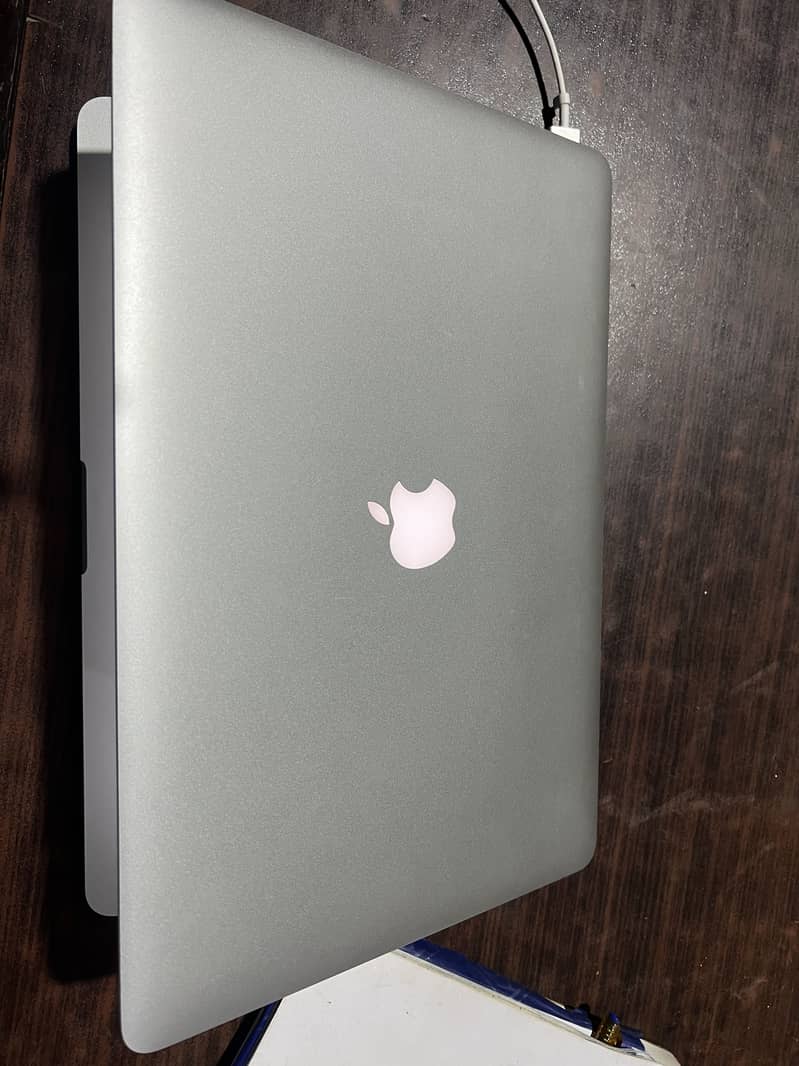 Macbook pro mid 2015 2