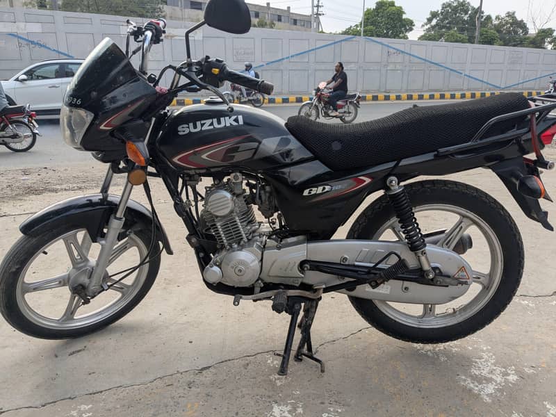 Suzuki GD 110s 2022 black color - Standard - 1105878893