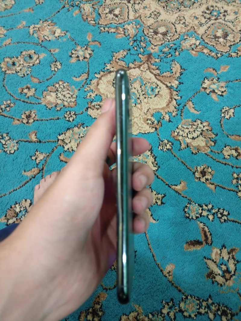 11 Pro Max 9