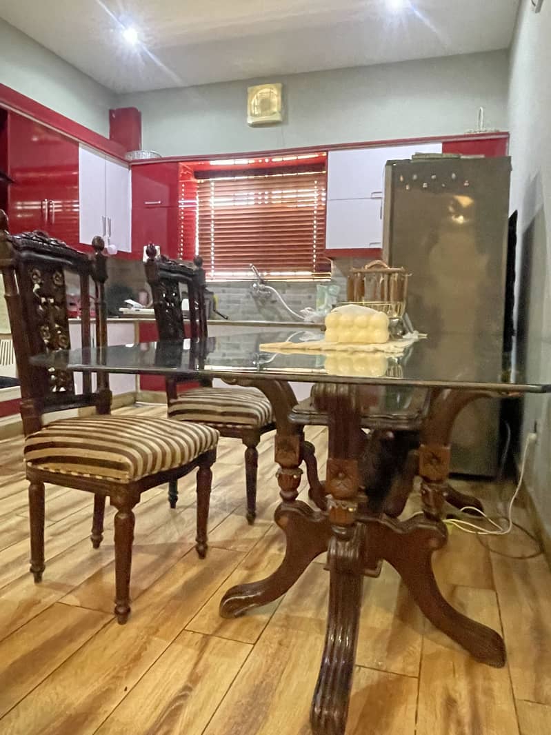Dinning table 4