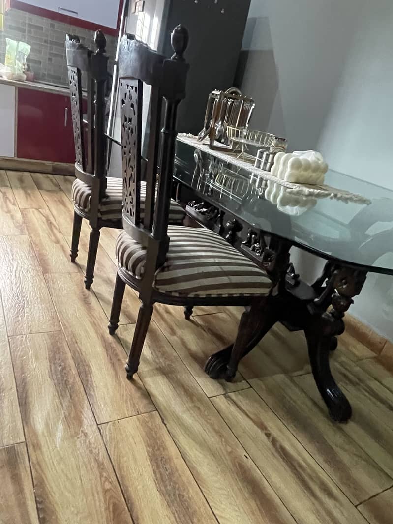 Dinning table 6