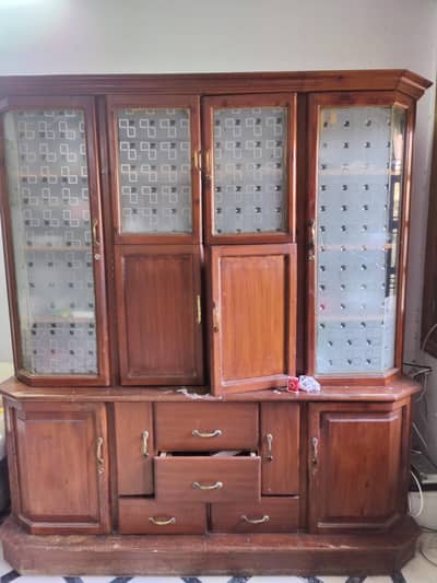 wardrobe wood and chekbord