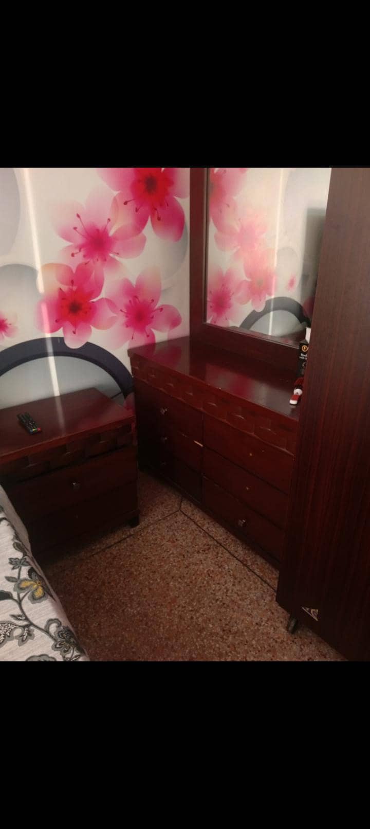 king size bed condition 10/10 1