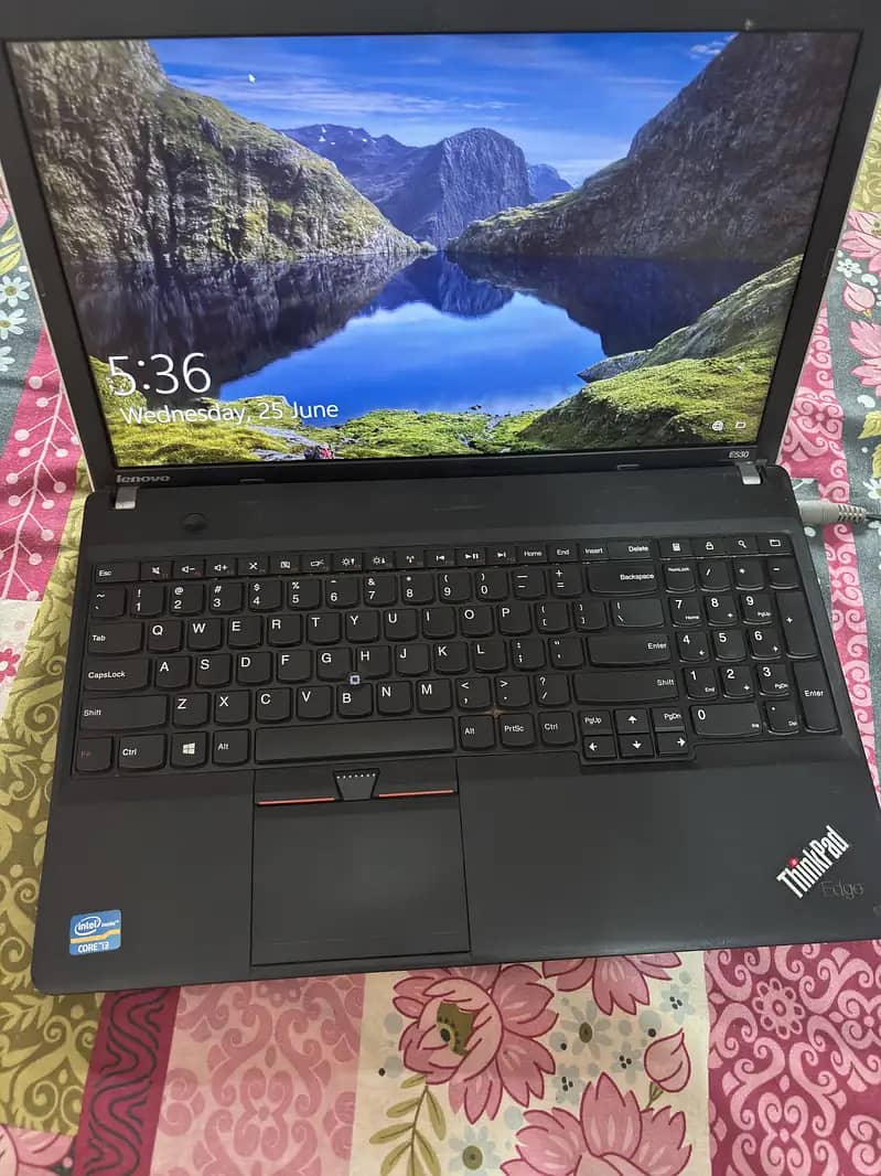 Lenovo laptop core i3 3rd gen 0
