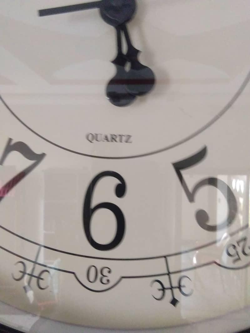 Wall clock 2