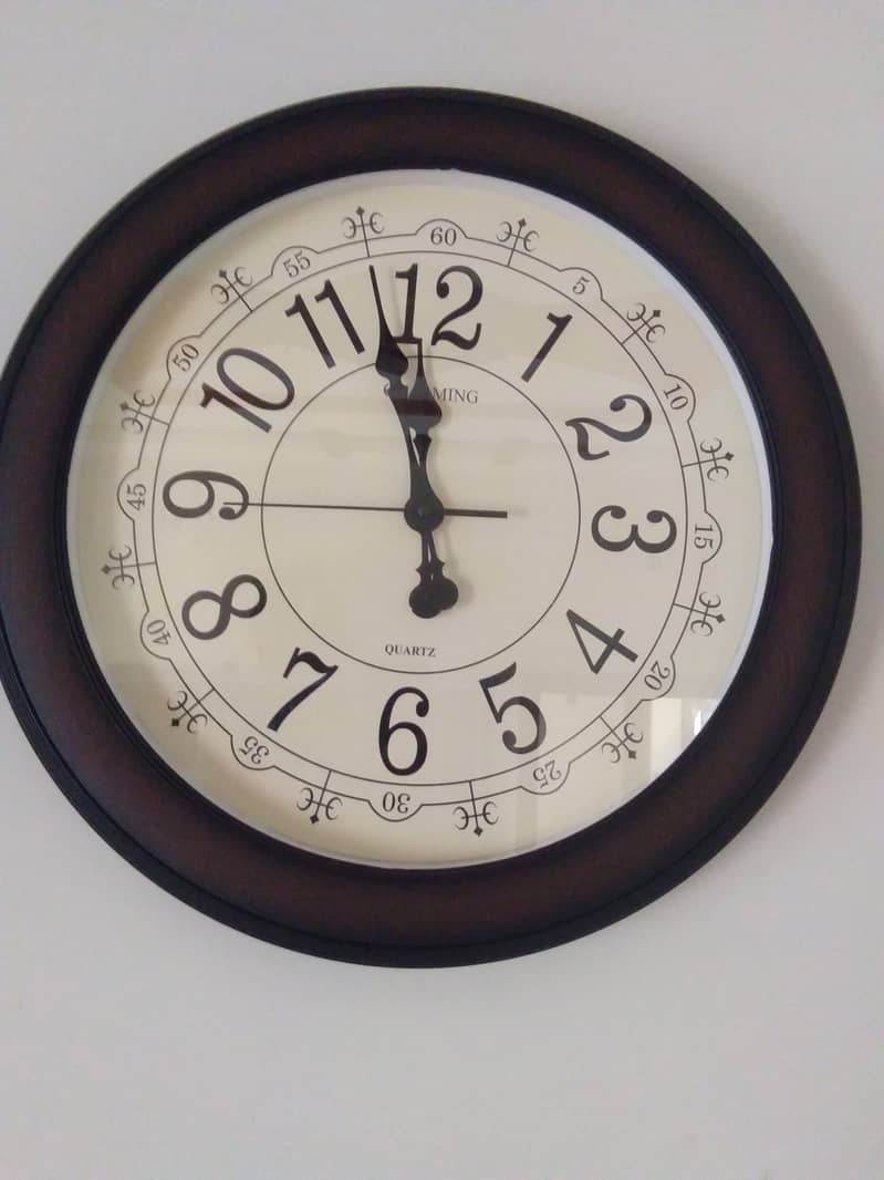 Wall clock 5