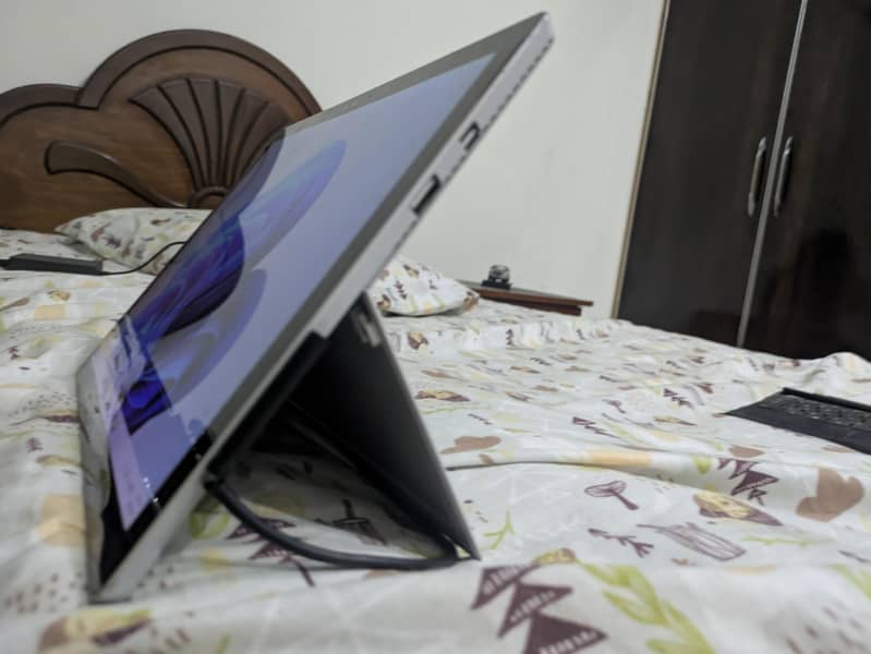 Microsoft surface pro 4 6