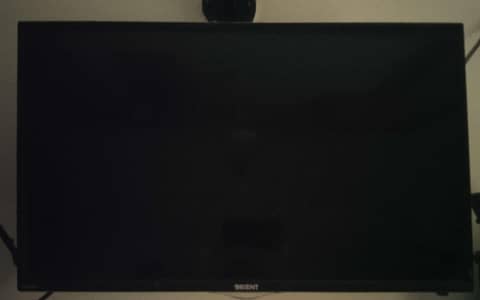 Orient 32" LED  (TV )