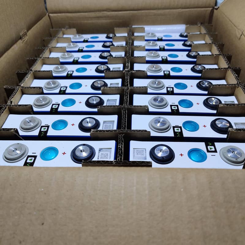 Eve Power Cell lithium ion phosphate 2