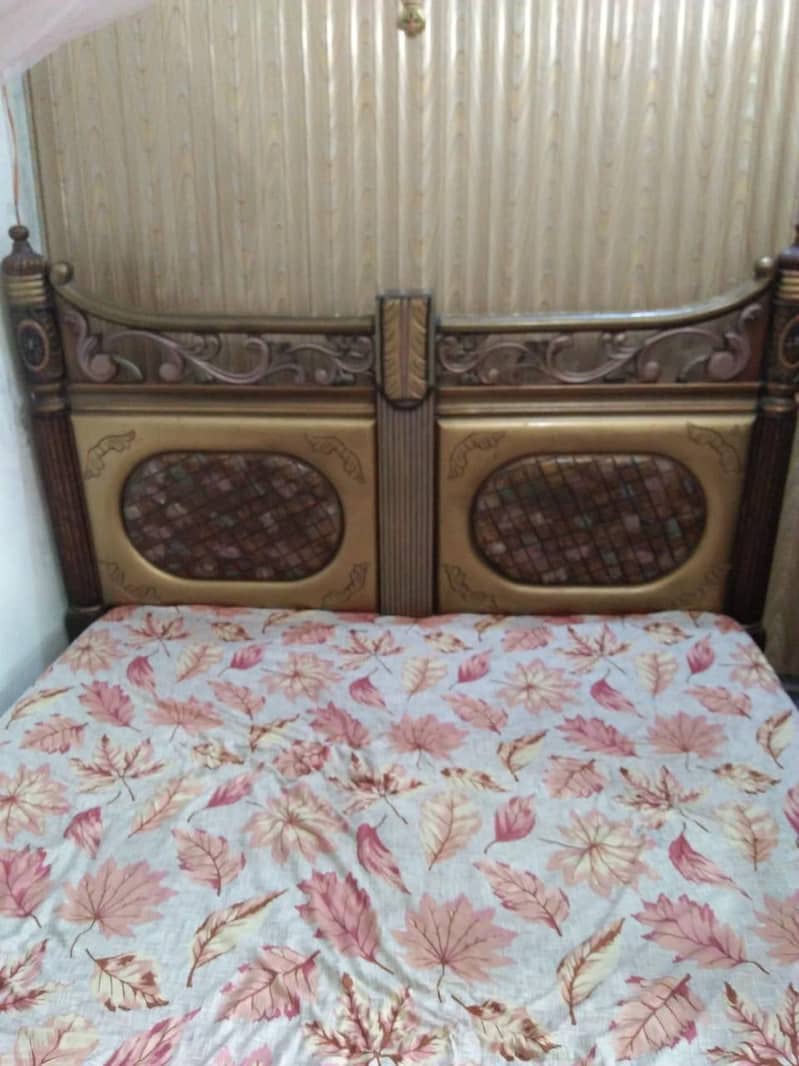 Bed/Dressing /side tables  0320-0433561 1