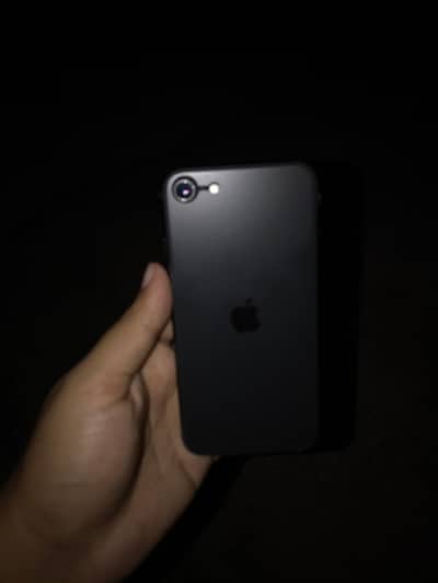 SE 2020  Storage 128gb