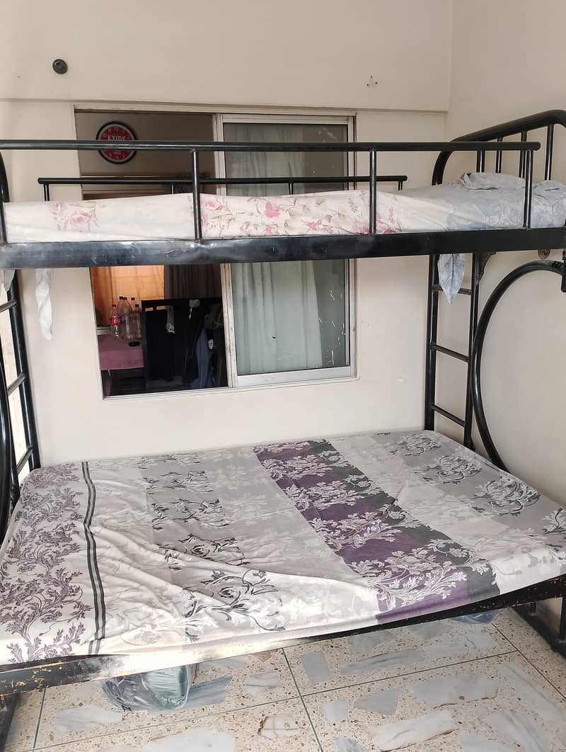 bunker bed 0
