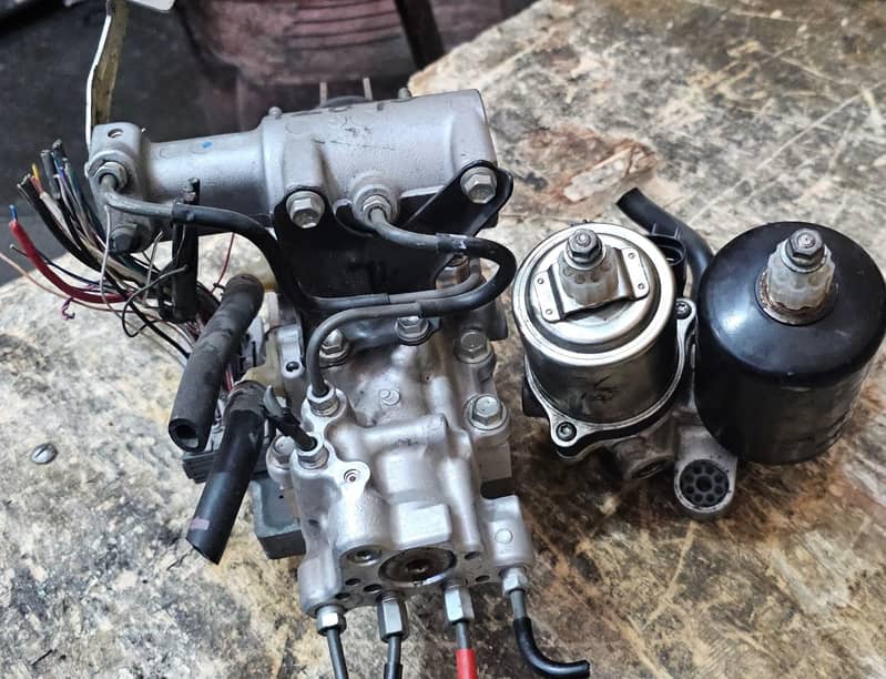 Aqua, Prius, Axio, Feilder, Camrey ABS Unit 1