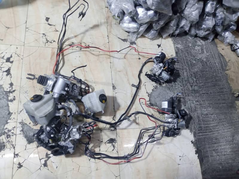 Aqua, Prius, Axio, Feilder, Camrey ABS Unit 3