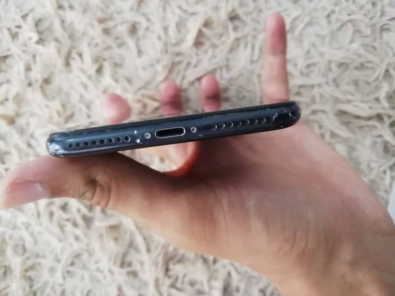 Apple iPhone 7 Plus 3