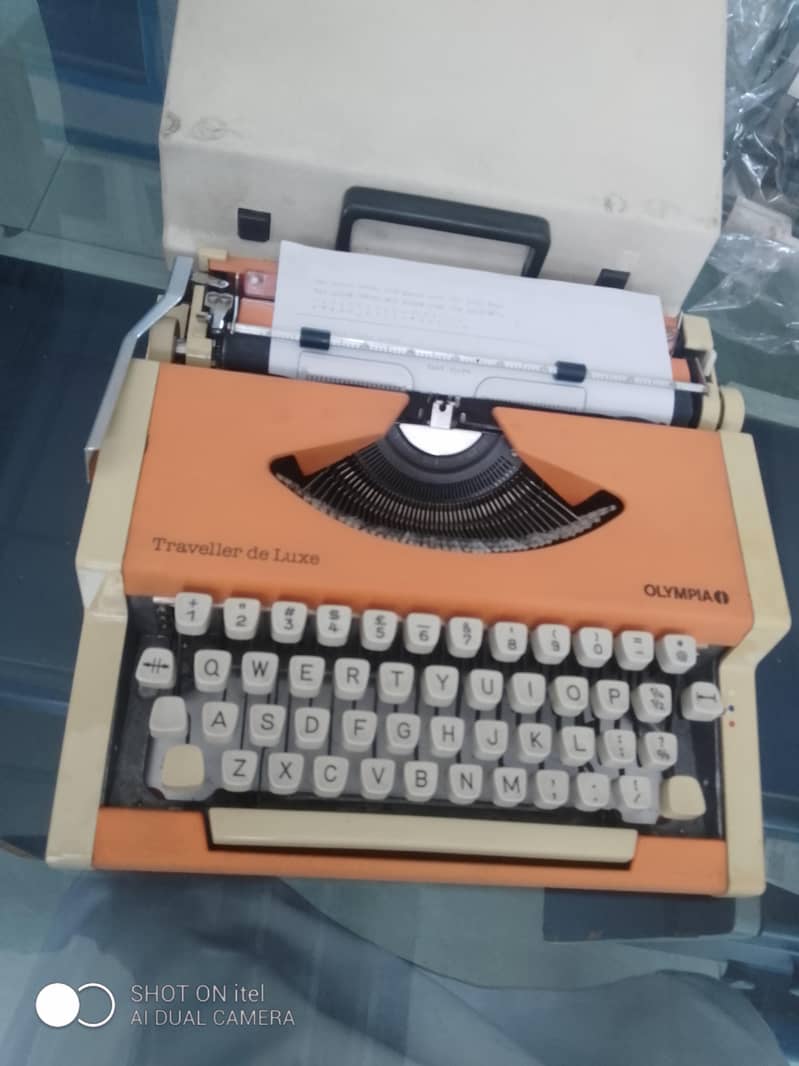 OLYMPIC Typewriter 2