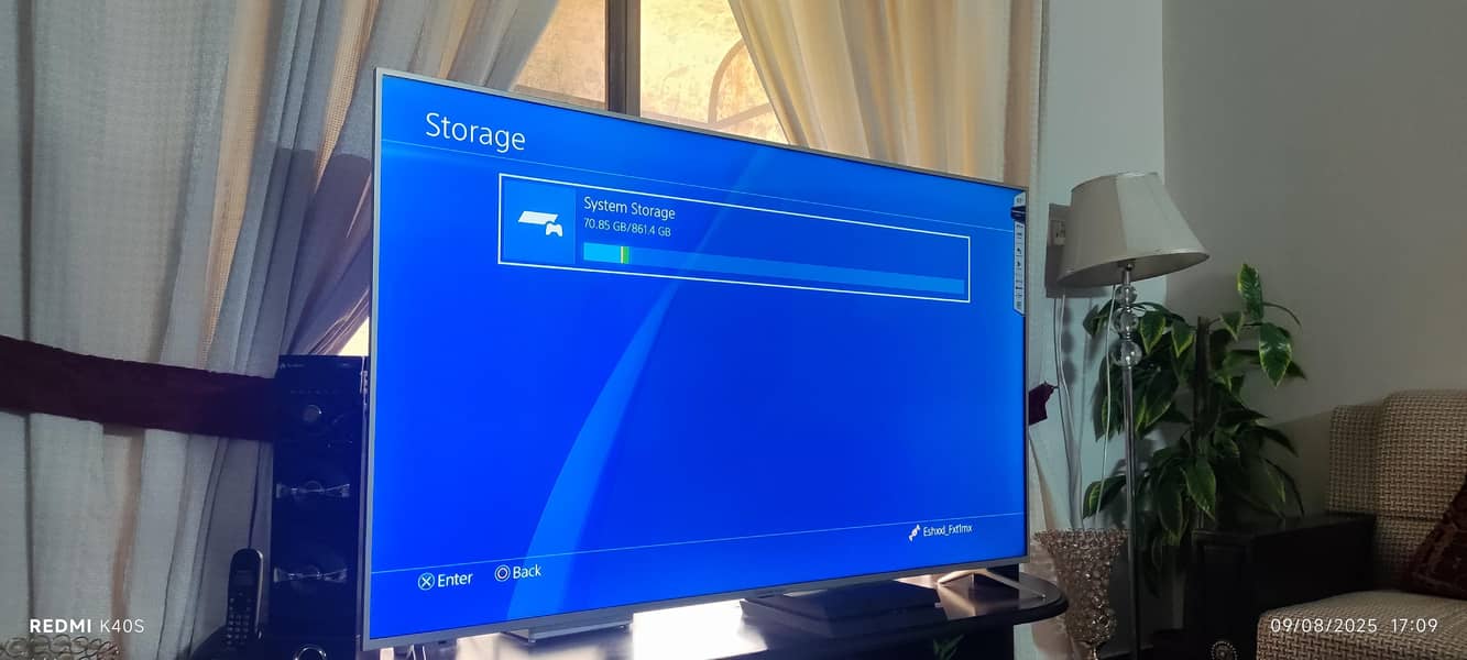 ps4 for sale (with two controllers) please contact on 03335533933 9