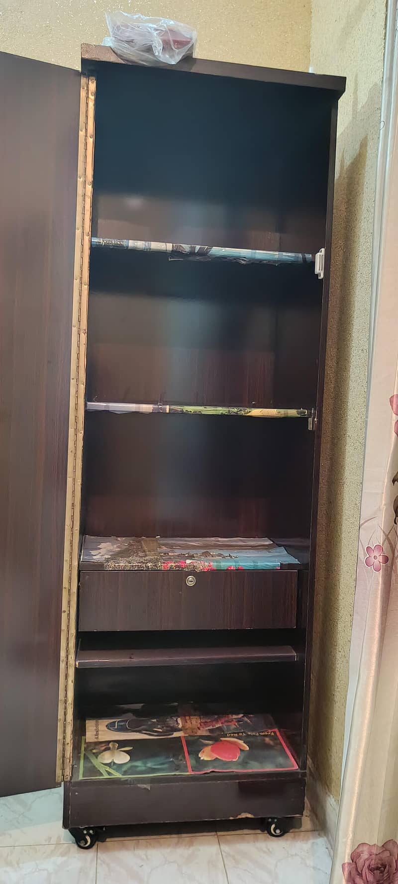 Single Door  Closet 1