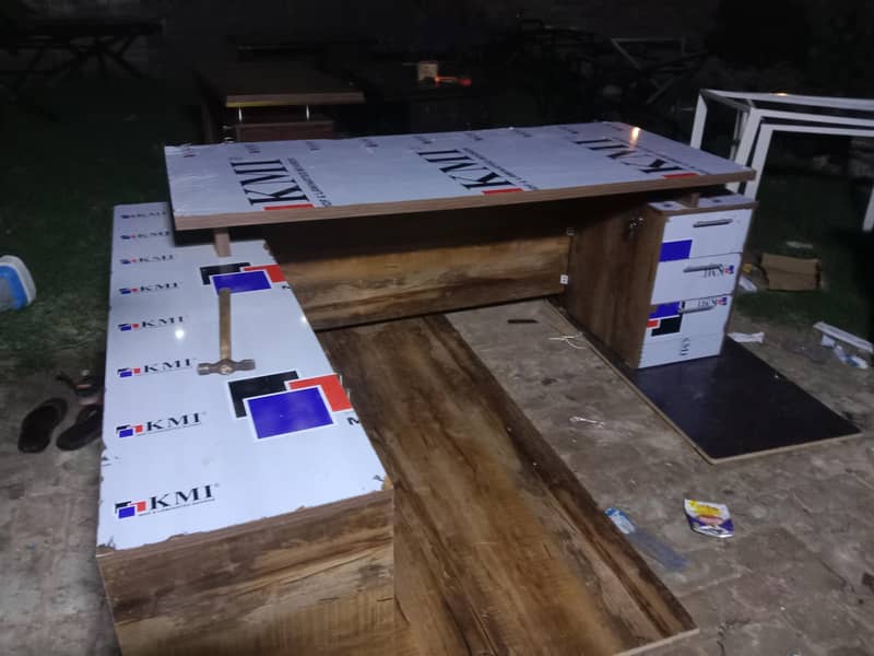 Executive office table with side table Boss table UVI high gloss sheet 9