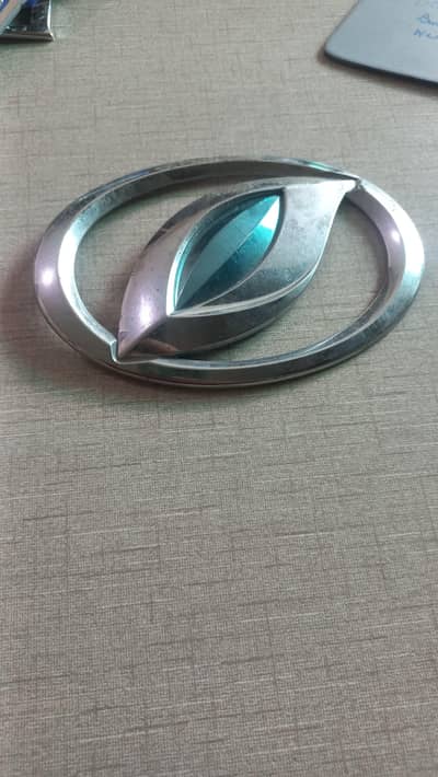 Daihatsu Mira ES Emblems