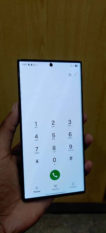 S23 ULTRA non pta  MINOR DOT NEAR FRONT CAM 0