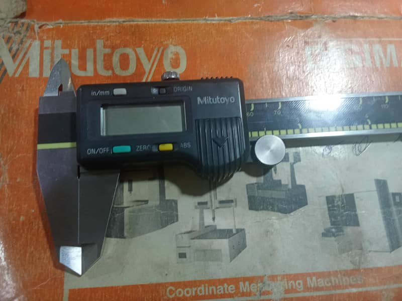 Mitutoyo 5