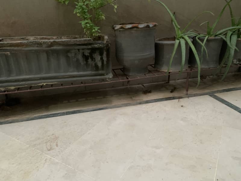 Kyari and planter in a good condition 4