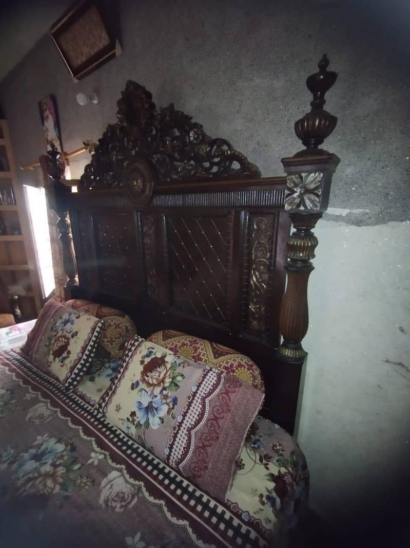 king size chinioti  bed 3