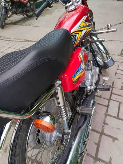 Honda 125 almost new