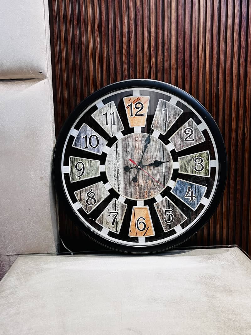 Wall clock 4