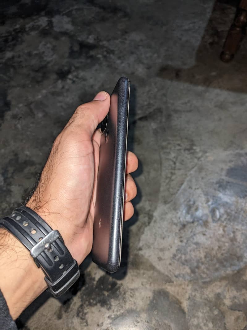 Google Pixel 5 - Mobile Phones - 1106122069