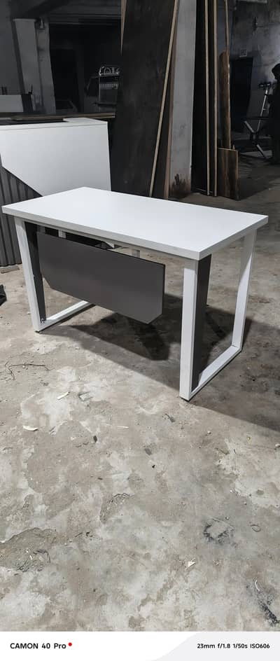 Workstations for office and home work | Work from home | Office table