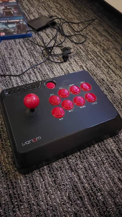 Venom Multi Format 8-Button Arcade Fight Stick,