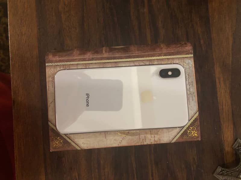 Apple iPhone X 3