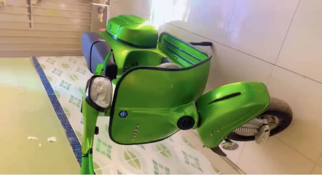 Scooter 1976 model 1