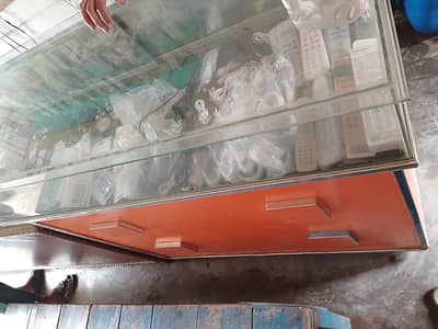 counter table for sale a plus condition