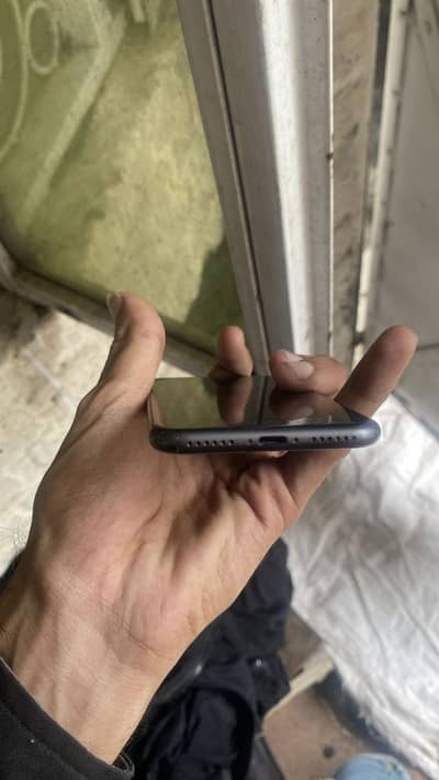 iPhone 8 wallpaper battery health 87  ‘m 03110463517