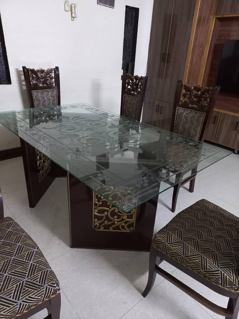Dinning table 4