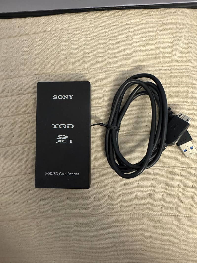 Sony XQD/SD Card Reader 0