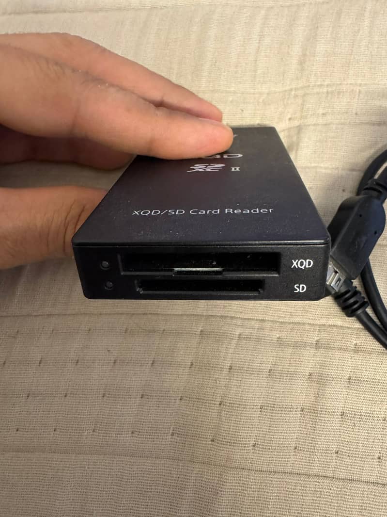Sony XQD/SD Card Reader 1