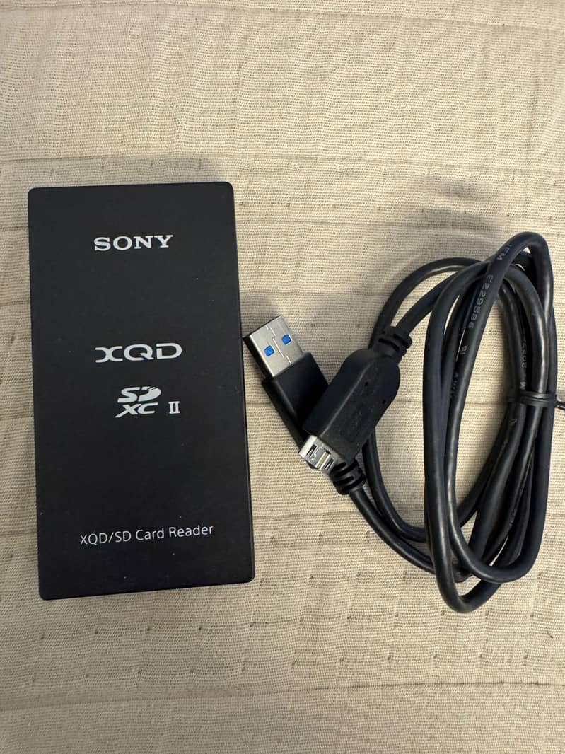 Sony XQD/SD Card Reader 3