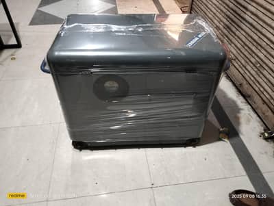 PARKINS 10KVA SOUNDN PROUF 3.5KVA GENUINE SET AVAILABLE.