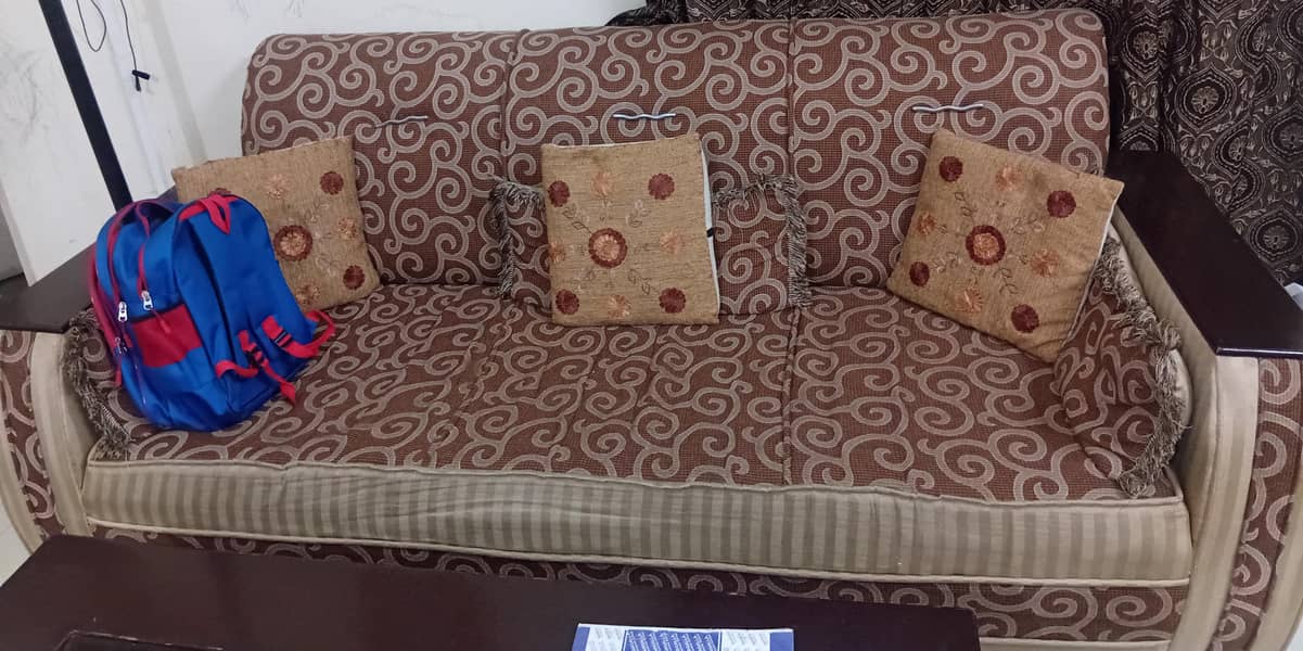 5 seat sofa set with centre table 2