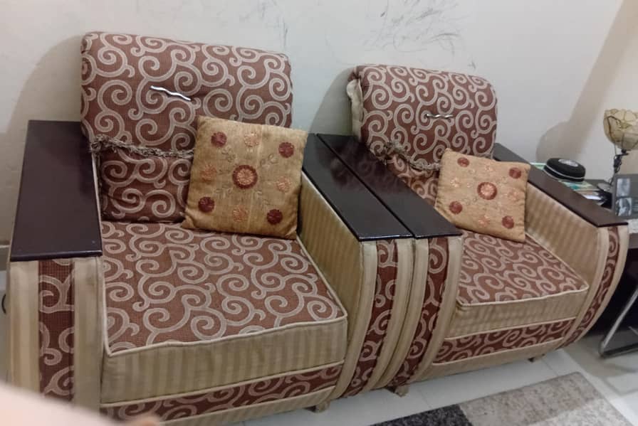 5 seat sofa set with centre table 3