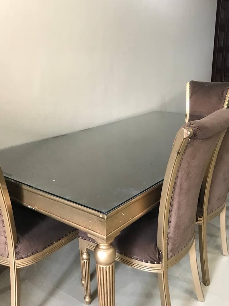 Dining table for sale 0