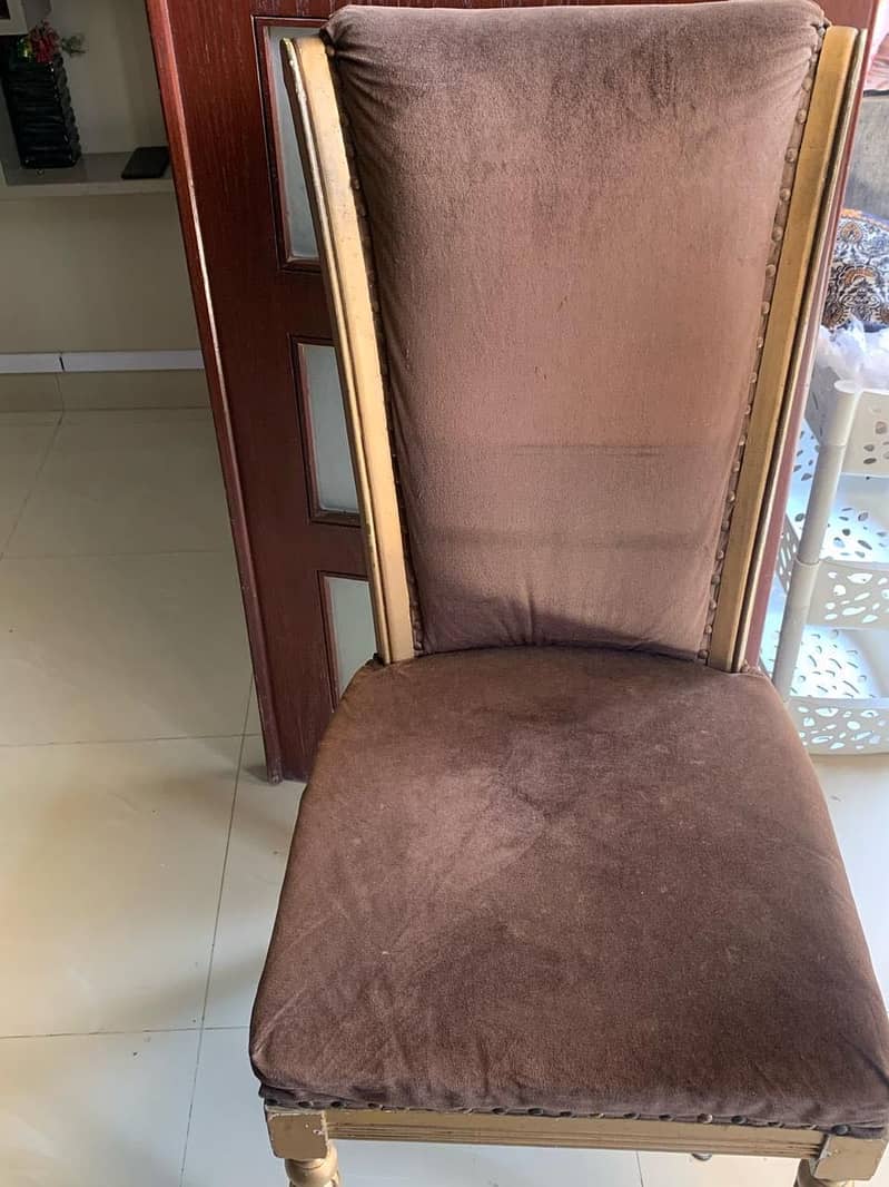 Dining table for sale 7